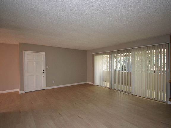3rd image of 1117 N Stoneman Ave APT B