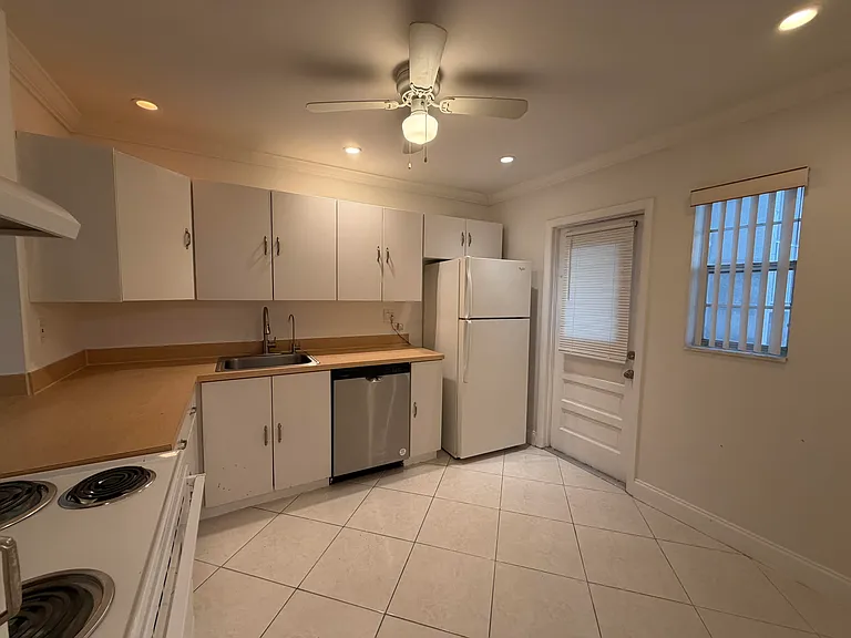 8141 SW 24th Ct #106 — Photo 2