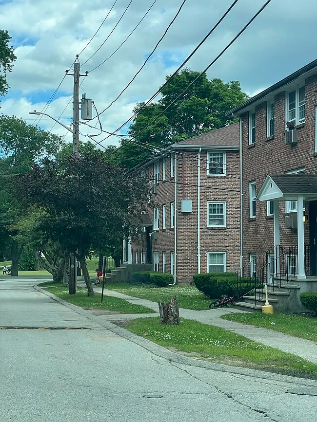 Carriage Hill - 8 — Photo 1