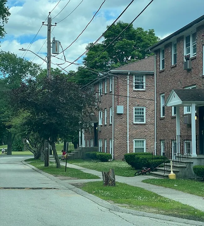 8 Carriage Hill Rd #CH8-09
