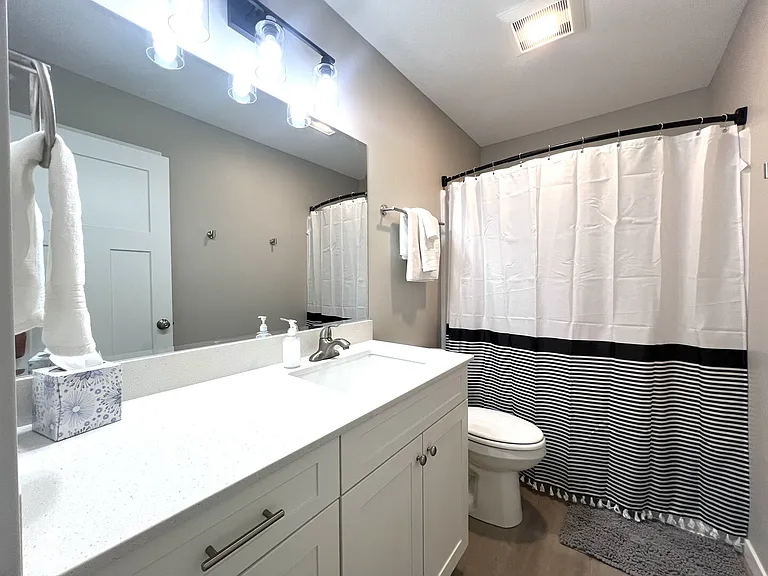 Spruce Creek Dr — Photo 18
