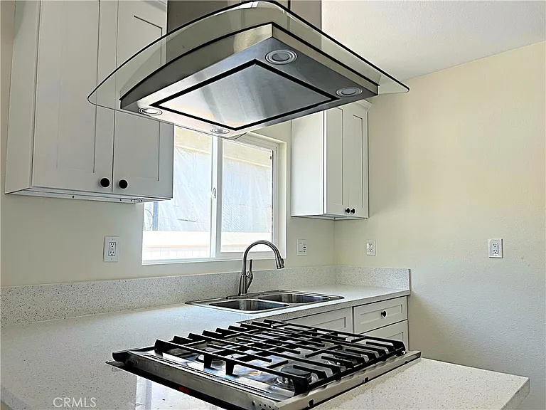 6900 Oso Ave — Photo 10