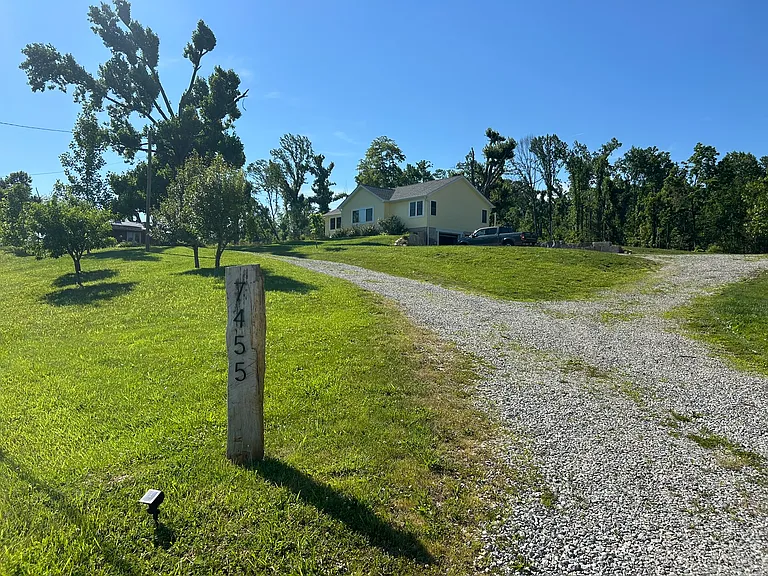 7455 W Ison Rd — Photo 2