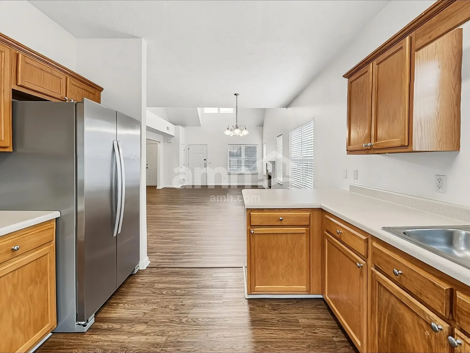 5 bed, 3.0 bath, 2317 sqft, $2,780 — Photo 4