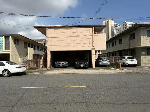 711 Wiliwili St APT 3, Honolulu, HI 96826