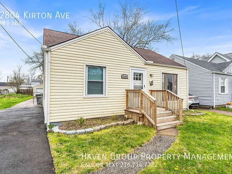 12804 Kirton Ave — Photo 2
