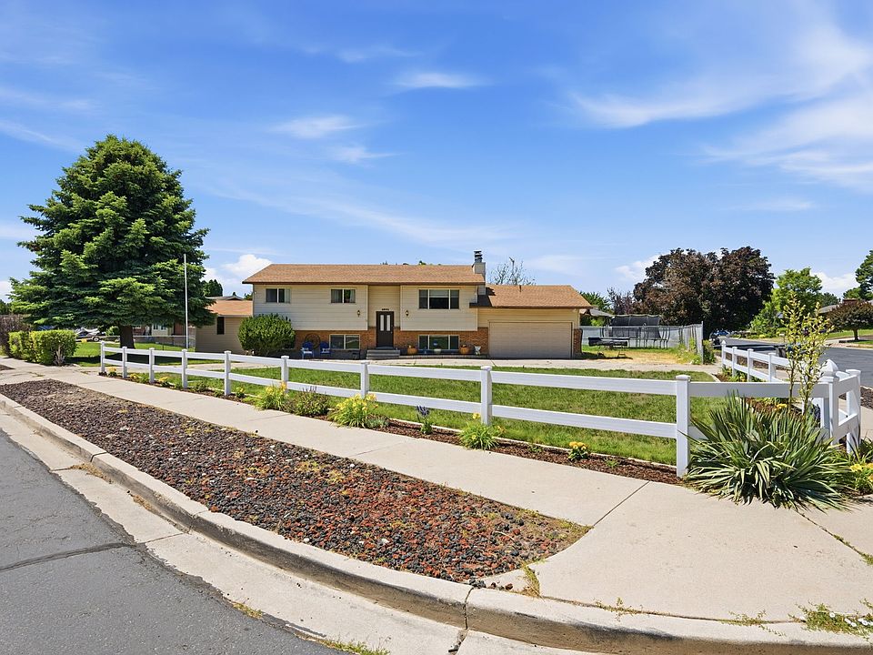 1st image of 1071 Timpview Dr