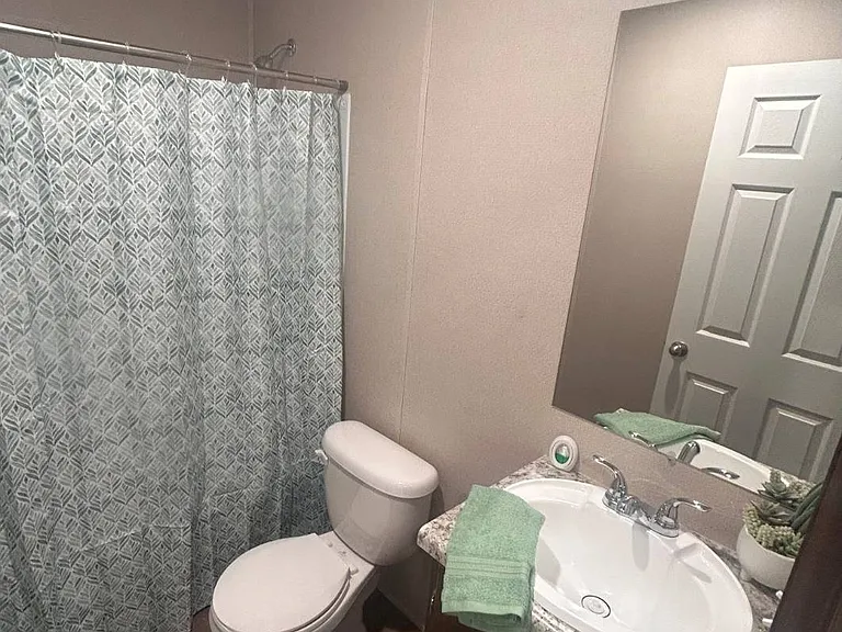 82 White Oak Vlg — Photo 12