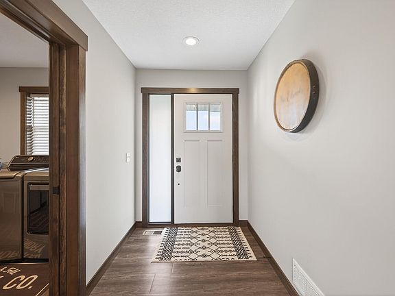 4th image of 1781 Otter Way