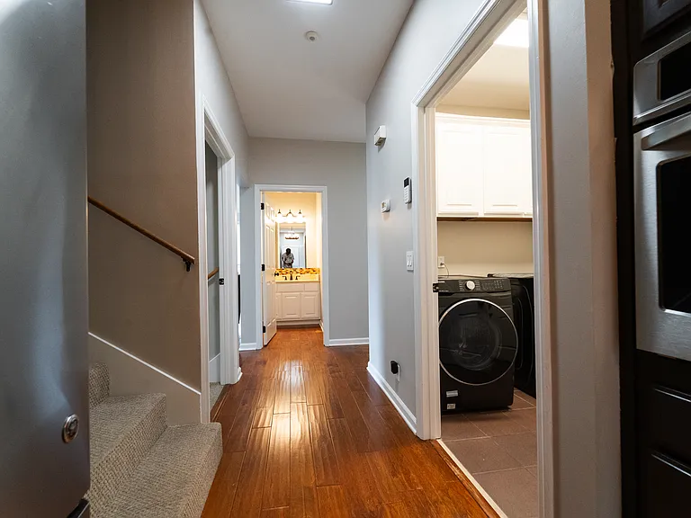 201 Trotwood Mews — Photo 12