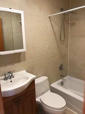 Rented by R New York | media 9