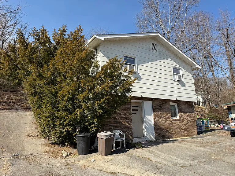 220 Tipton St #1 — Photo 1