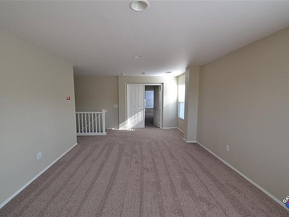 4th image of 38634 Davlina Ln