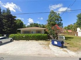 777 Ne 85th St - Sippe Llc - 4