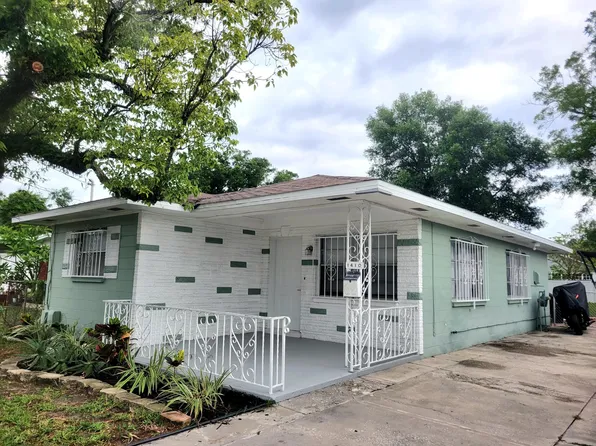 1410 E Lake Ave, Tampa, FL 33603