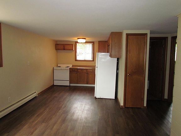5th image of 1325 Loring Ave