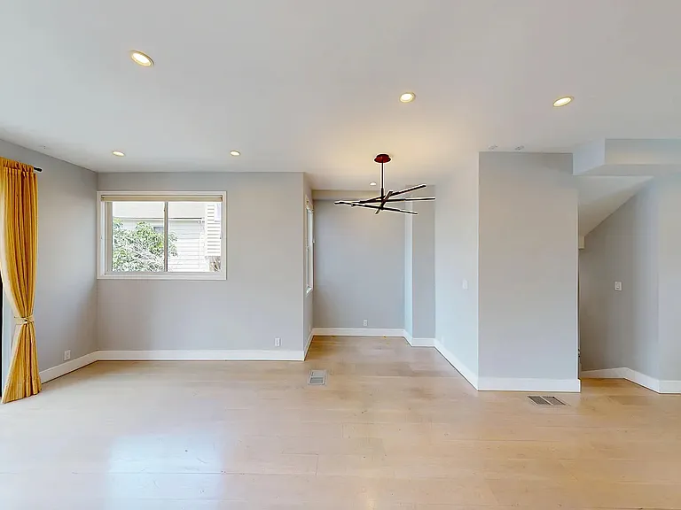 642 Mississippi St — Photo 10
