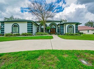 2503 Clubhouse Dr, Plant City, FL 33566