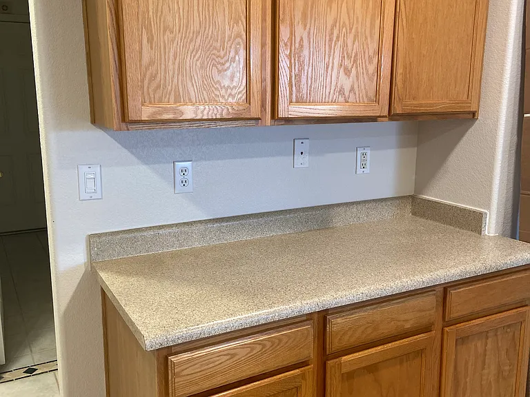 12527 N 57th Ave — Photo 9