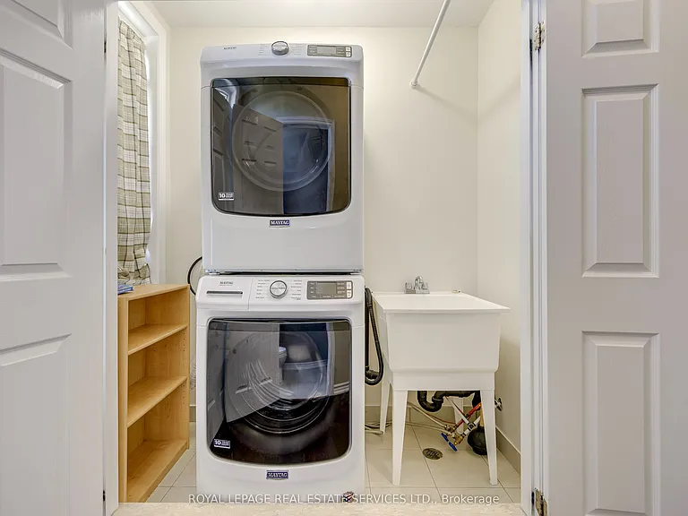 2435 Greenwich Dr #35 — Photo 22