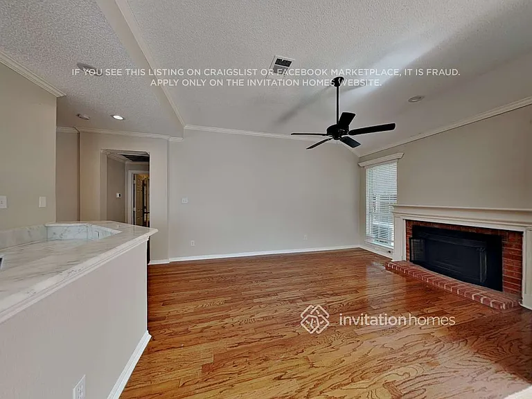 808 Olde Towne Dr — Photo 4