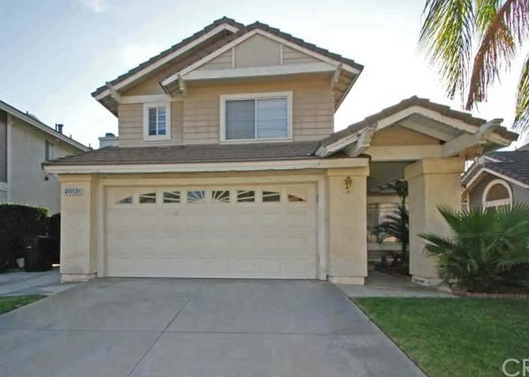 3 bed, 2.5 bath, 1712 sqft, $3,500 — Photo 1
