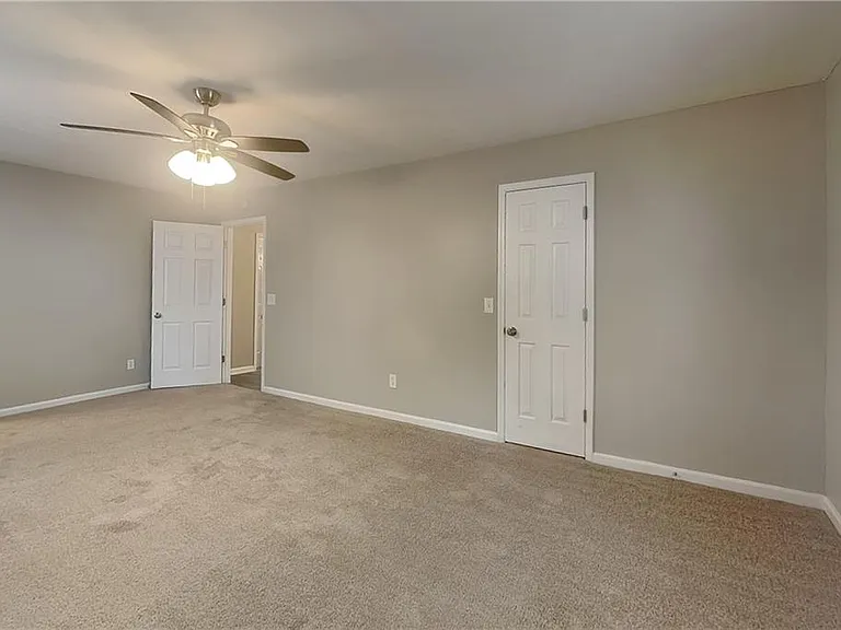 335 Olde Bridge Way — Photo 7