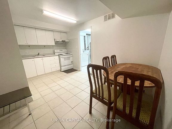 2nd image of 67 Keyworth Trl #Basement