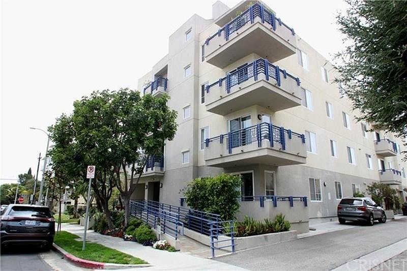 1st image of 1245 Wellesley Ave