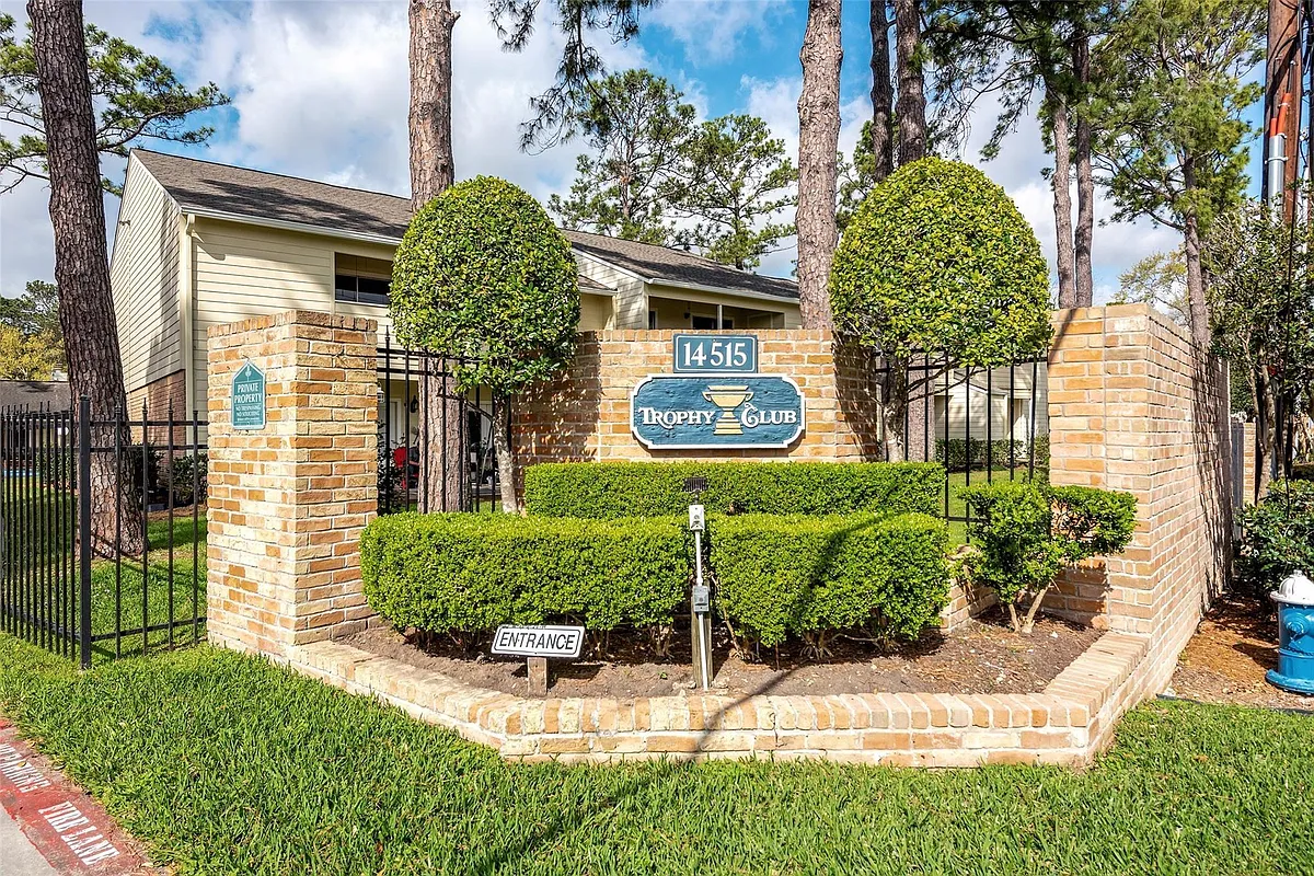 Building Photo - 14515 Wunderlich Dr #315