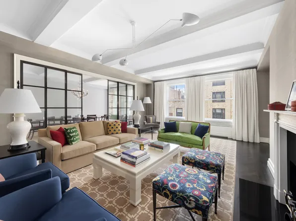 33 East 70th Street image 1 of 11