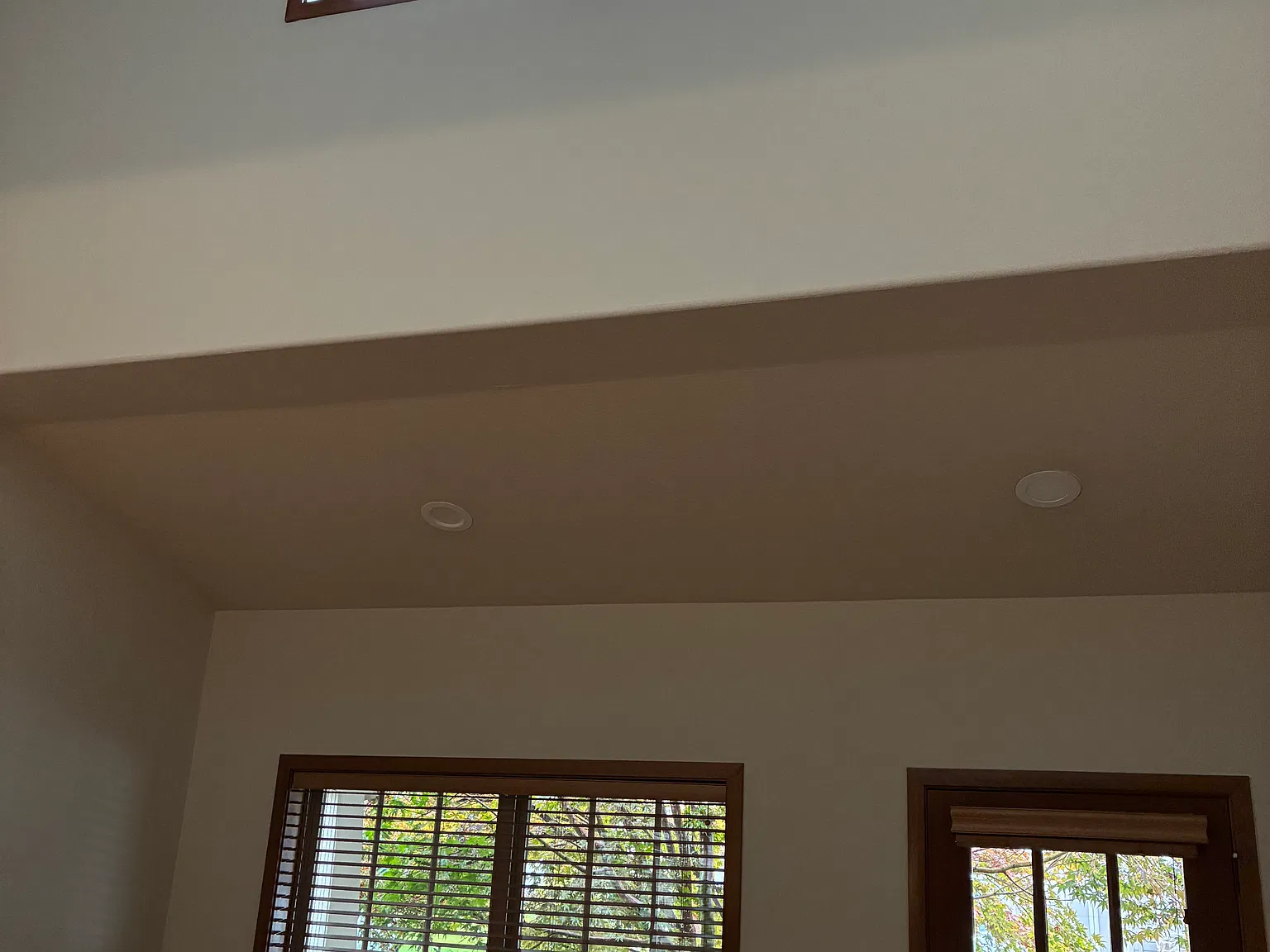3 bed, 2.5 bath, 1915 sqft, $2,200 — Photo 3
