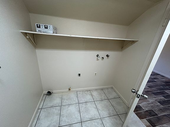 2nd image of 1200 Oak Ave APT C