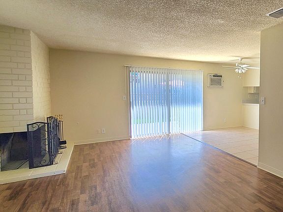 2nd image of 13630-42 Utt Dr #13642