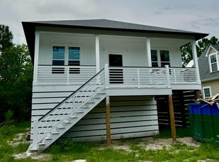 179 N 6th St, Santa Rosa Beach, FL 32459