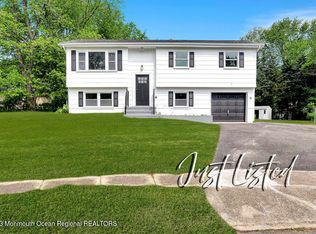 5 Fir Ct, Jackson, NJ