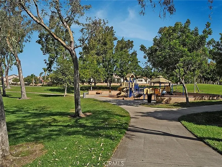 236 S Grisly Canyon Dr #M — Photo 37