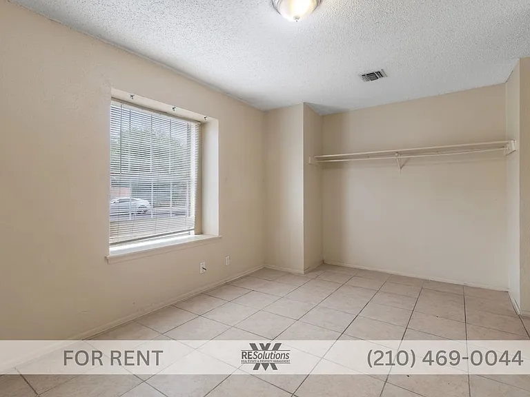 1523 Noble Oak Dr — Photo 14