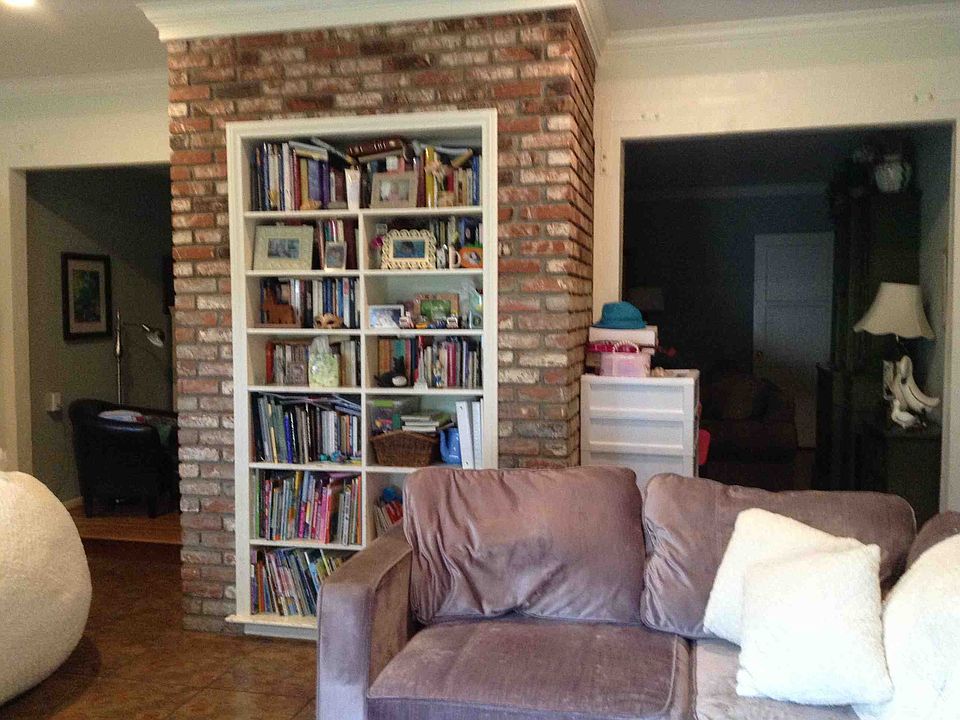 1st image of 4943 Sunnyslope Ave