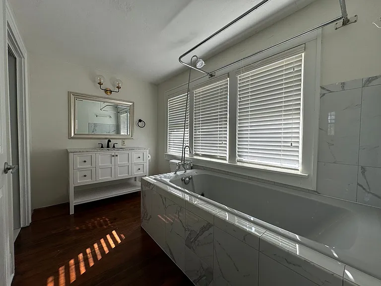 1523 W Broadway Ave — Photo 20