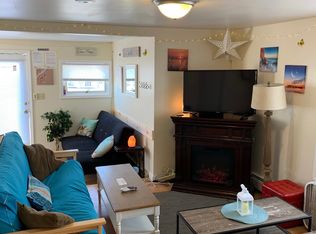 24 H St APT 2, Hampton, NH 03842