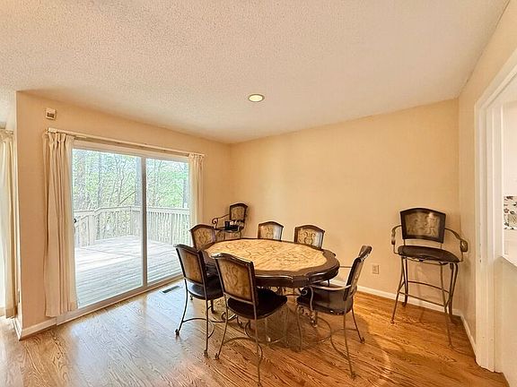 4th image of 11 Pinnacle Rd