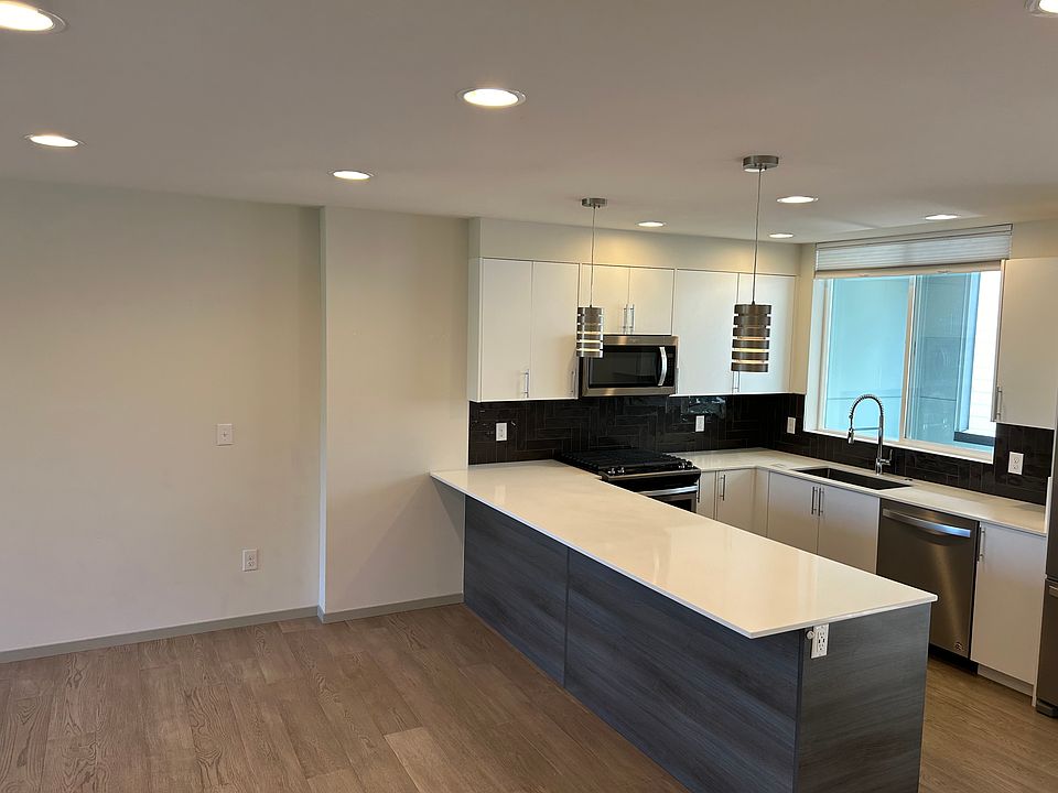 Kitchen/Breakfast bar