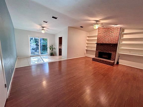 4th image of 4135 NW 30TH TERRACE