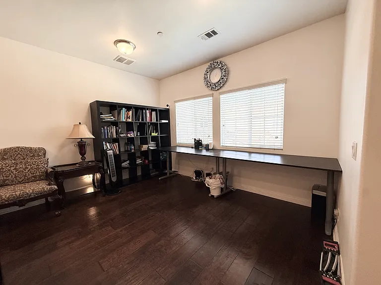 232 Genoa St #A — Photo 10