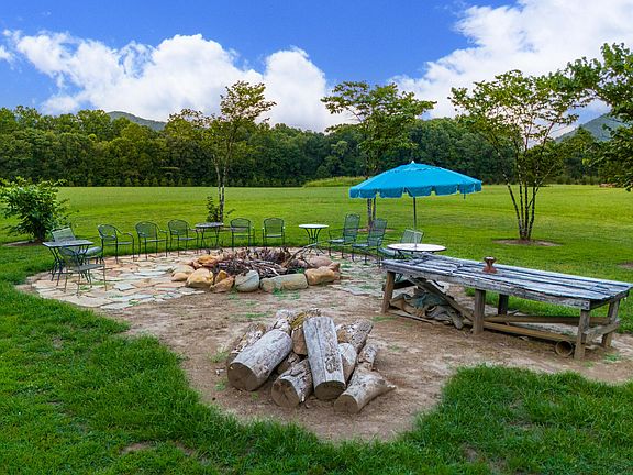 63rd image of 1072 Cookson Creek Rd