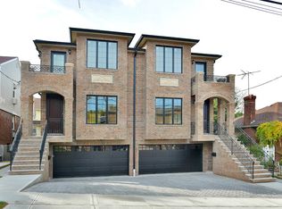 242 E Central Blvd, Palisades Park, NJ 07650