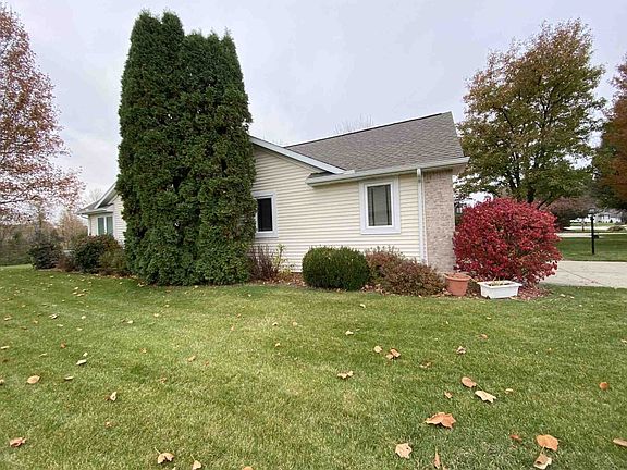 3rd image of 1730 Berkey Ave