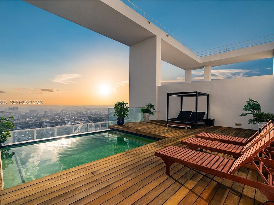 1st image of 1040 Biscayne Blvd APT 4607