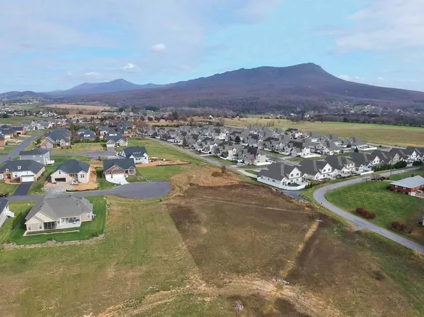 Alnwick Ct, Harrisonburg, VA 22801